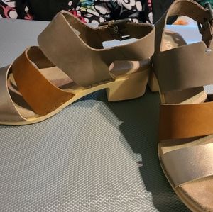 Multicolored womens platform Toms sandals